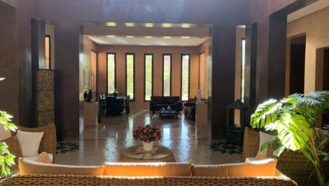 Très belle villa style contemporain à Bab Atlas