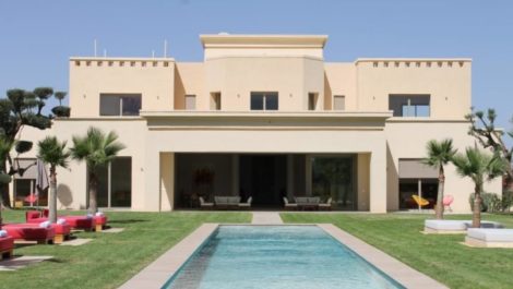 Superbe villa épurée de sept chambres autorisée maison d’hôtes Superbe villa épurée de sept chambres autorisée maison d’hôtes