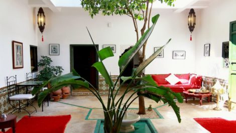 RIAD MAISON D’HÔTES DE QUALITÉ À PROXIMITÉ DE JEMAA EL FNA – PRIX NEGOCIABLE RIAD MAISON D’HÔTES DE QUALITÉ À PROXIMITÉ DE JEMAA EL FNA – PRIX NEGOCIABLE