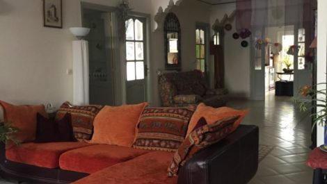 Grand Appartement Titré à Vendre – Centre Ville