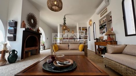 Très belle propriété entièrement équipée, meublée, et décorée à neuf kilomètres d’Essaouira Très belle propriété entièrement équipée, meublée, et décorée à neuf kilomètres d’Essaouira