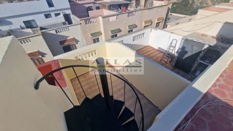 Vendu Rapidement : Appartement avec Terrasses Privatives – Dernier Étage Vendu Rapidement : Appartement avec Terrasses Privatives – Dernier Étage