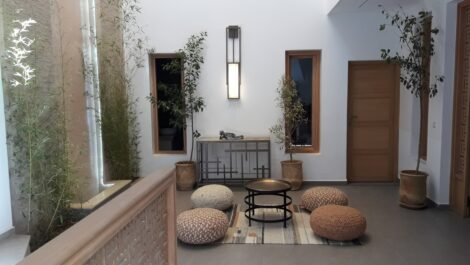 Riad rénové à la Kasbah, belles finitions, hammam, bassin en terrasse, vue dégagée Riad rénové à la Kasbah, belles finitions, hammam, bassin en terrasse, vue dégagée