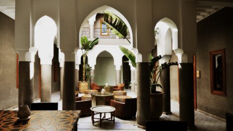 Somptueuse maison d’hôtes de huit chambres et suites à cinq minutes de la place Somptueuse maison d’hôtes de huit chambres et suites à cinq minutes de la place