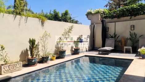 Etages Villa à louer en longue durée avec entrée indépendante à Targa Etages Villa à louer en longue durée avec entrée indépendante à Targa