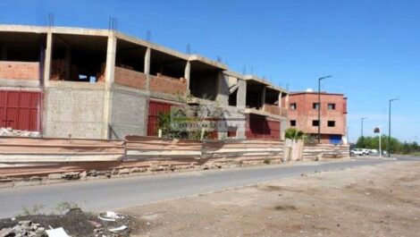 Entrepôt exceptionnel à fort potentiel – Idéal pour siège social et activités professionnelles Entrepôt exceptionnel à fort potentiel – Idéal pour siège social et activités professionnelles