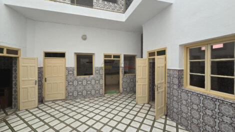 Riad titré avec grand patio à Bab Doukkala – Excellent accès, fort potentiel Riad titré avec grand patio à Bab Doukkala – Excellent accès, fort potentiel