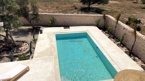Villa neuve avec piscine sur 1034 m² de terrain – En finition de titrage, Essaouira
